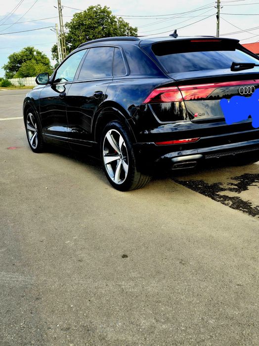 Autoturism audi q8 2024