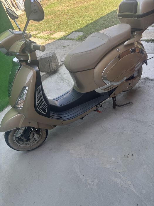 Scuter Electric