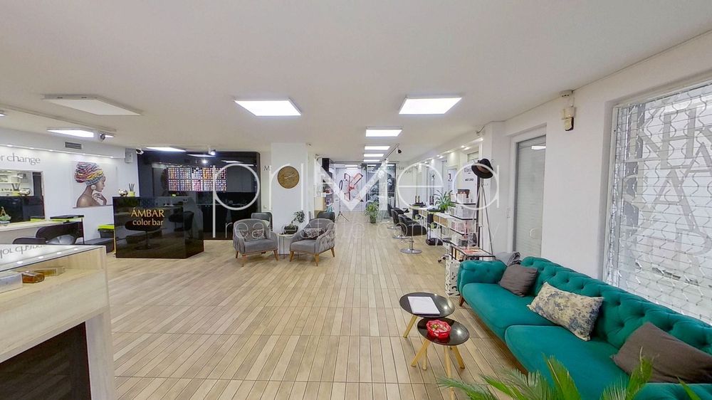 Продава се Магазин в Бургас, Център - 130 кв.м за 2693 €/кв.м - Снимка #1