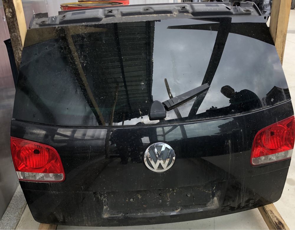 Заден мост и задна врата за VW TOUAREG 2002-2010