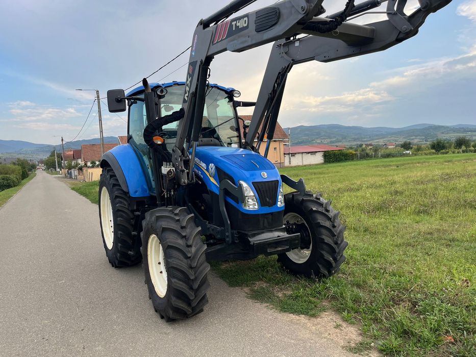 Tractor new holland