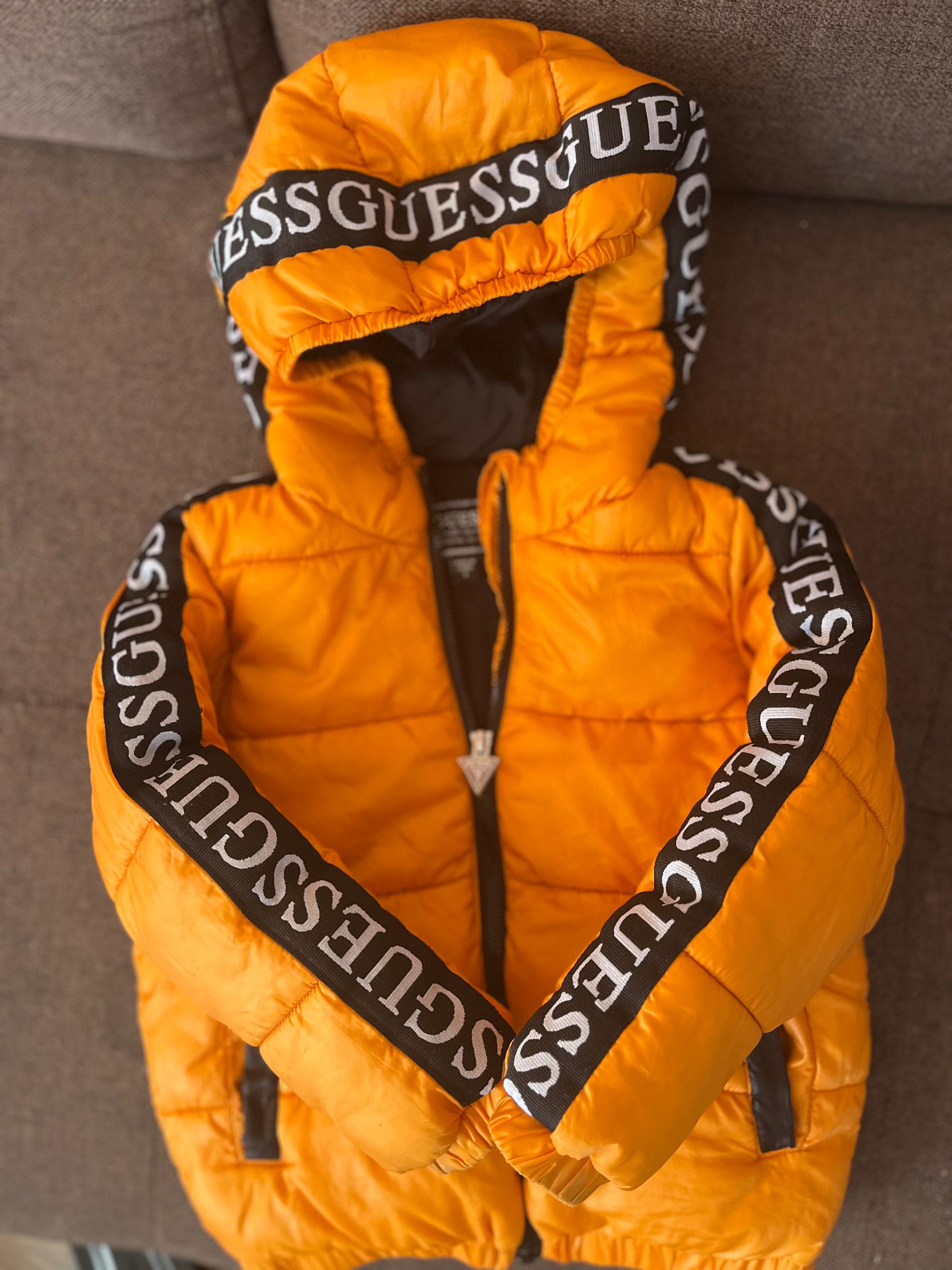 Яке Guess 3години