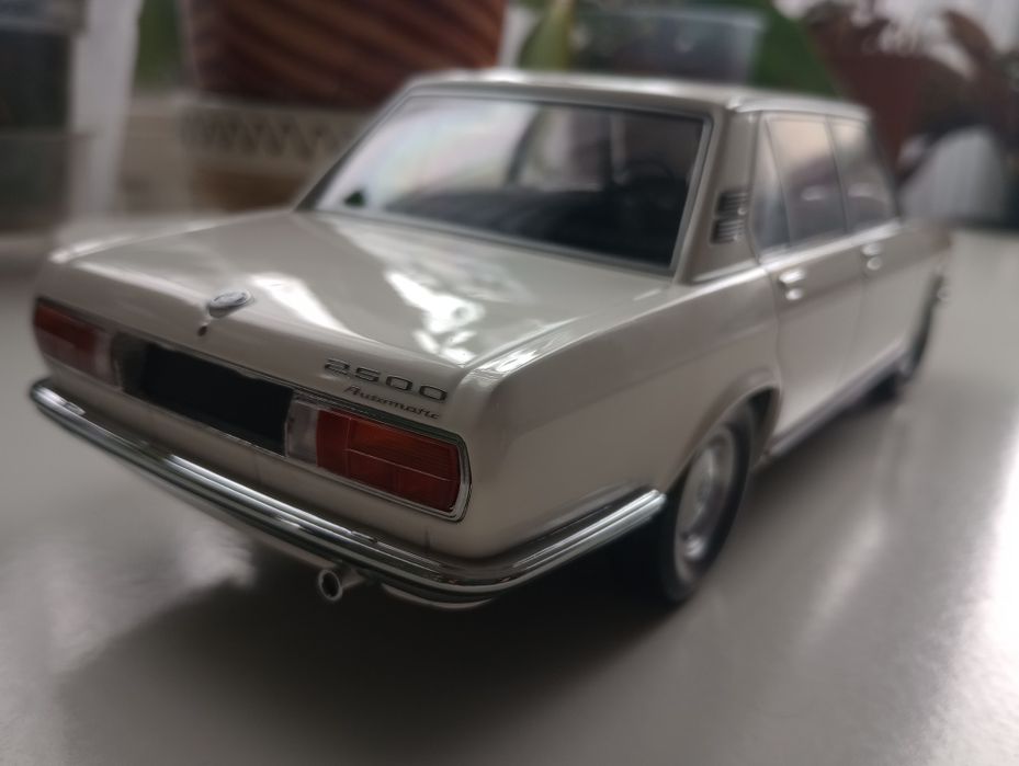 Machetă BMW 2500 minichamps 1/18