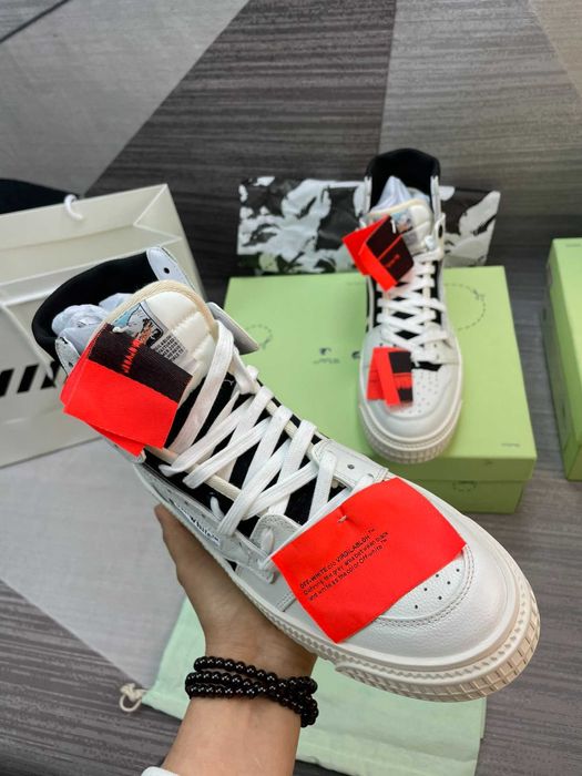 Adidasi Off White Court Premium