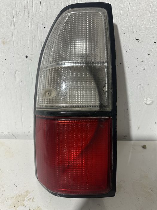 Задний фонарь на Toyota Land Cruiser Prado 95