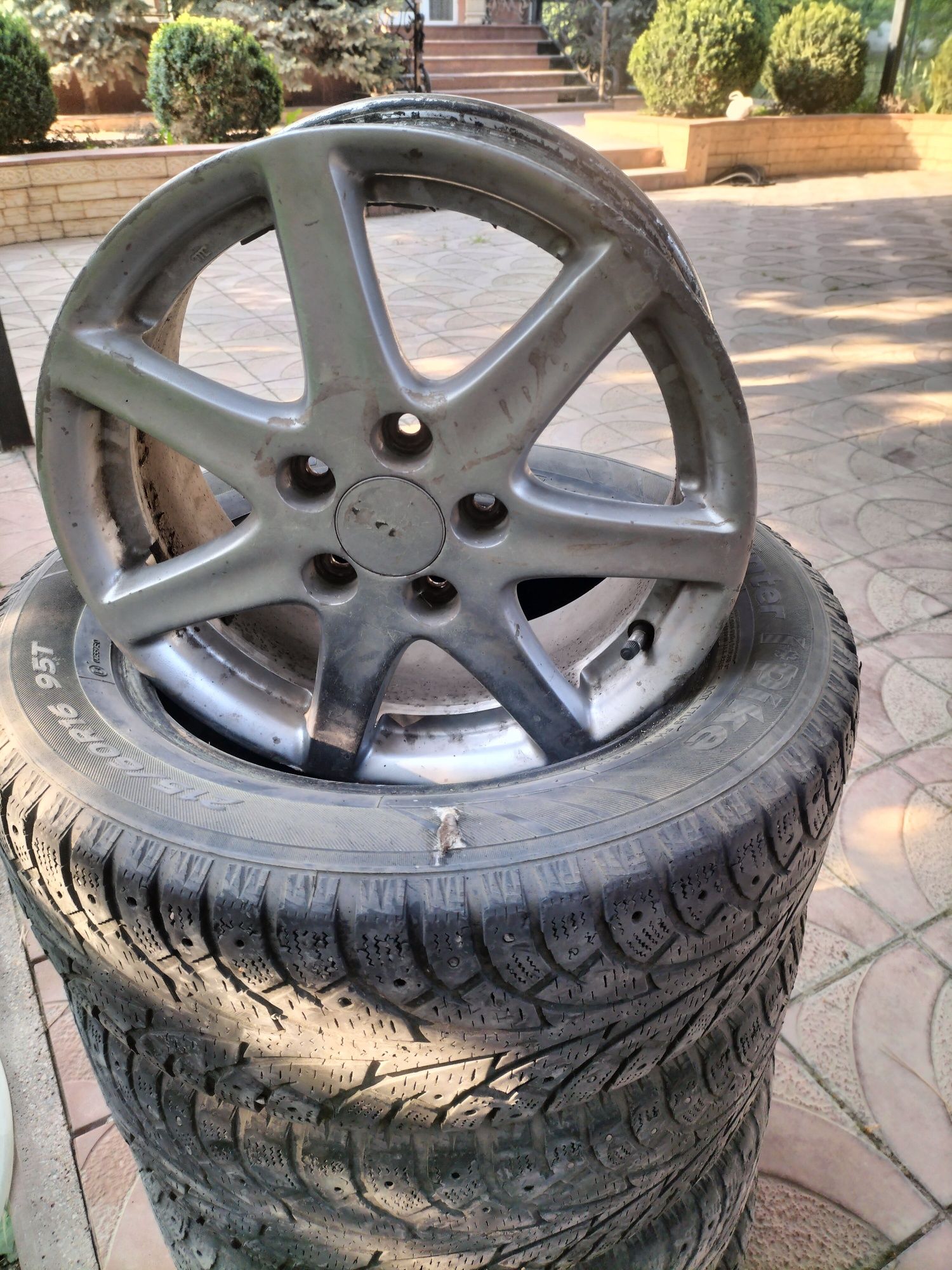 Диск от Toyota Camry