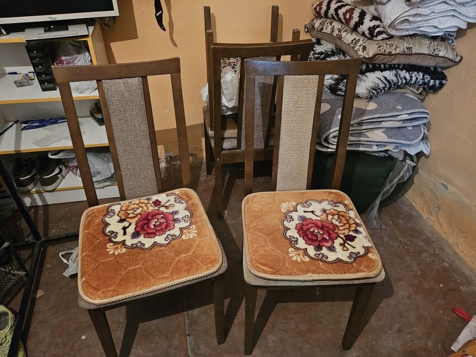Продам стулья в хорошем состоянии