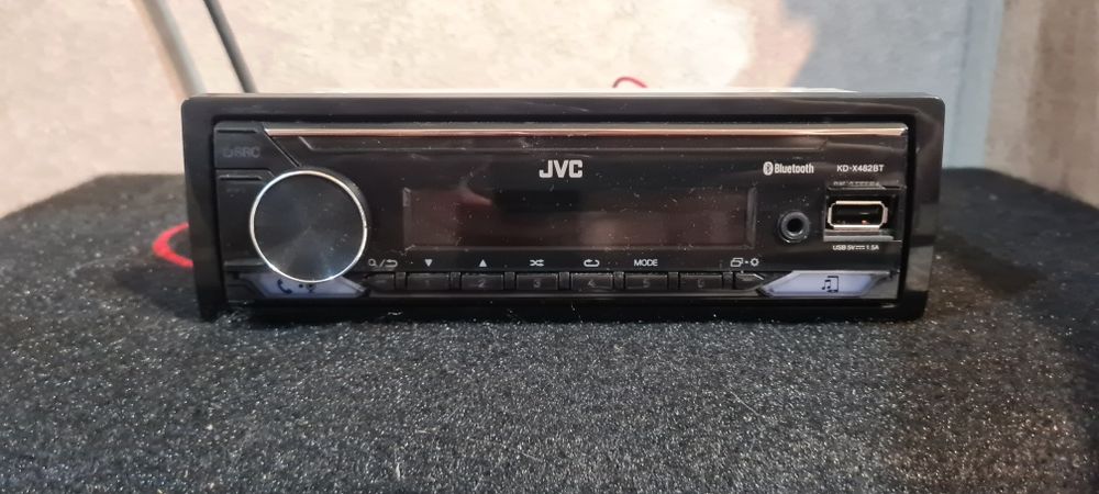 Продам магнитолу