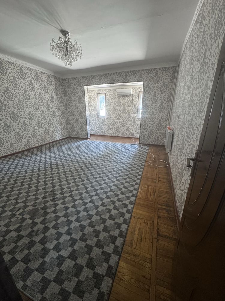 Продается 2х комнотная квартира на Дархане