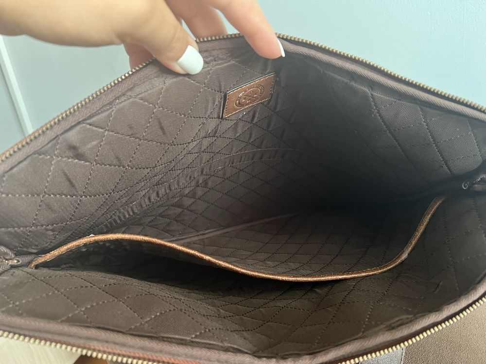 Продава се оригинална кожена чанта Saddleback Leather