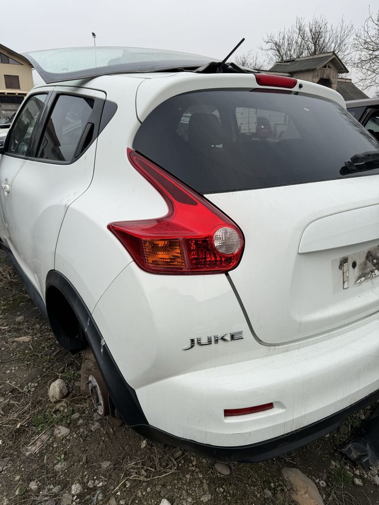 Luneta Nissan Juke stare impecabila!