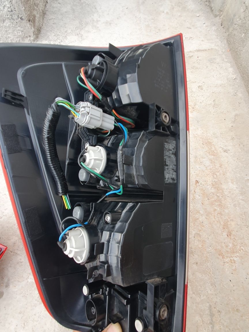 Stop lampă stânga dreapta spate nissan navra d2.3 D23 np 300 2016-2021