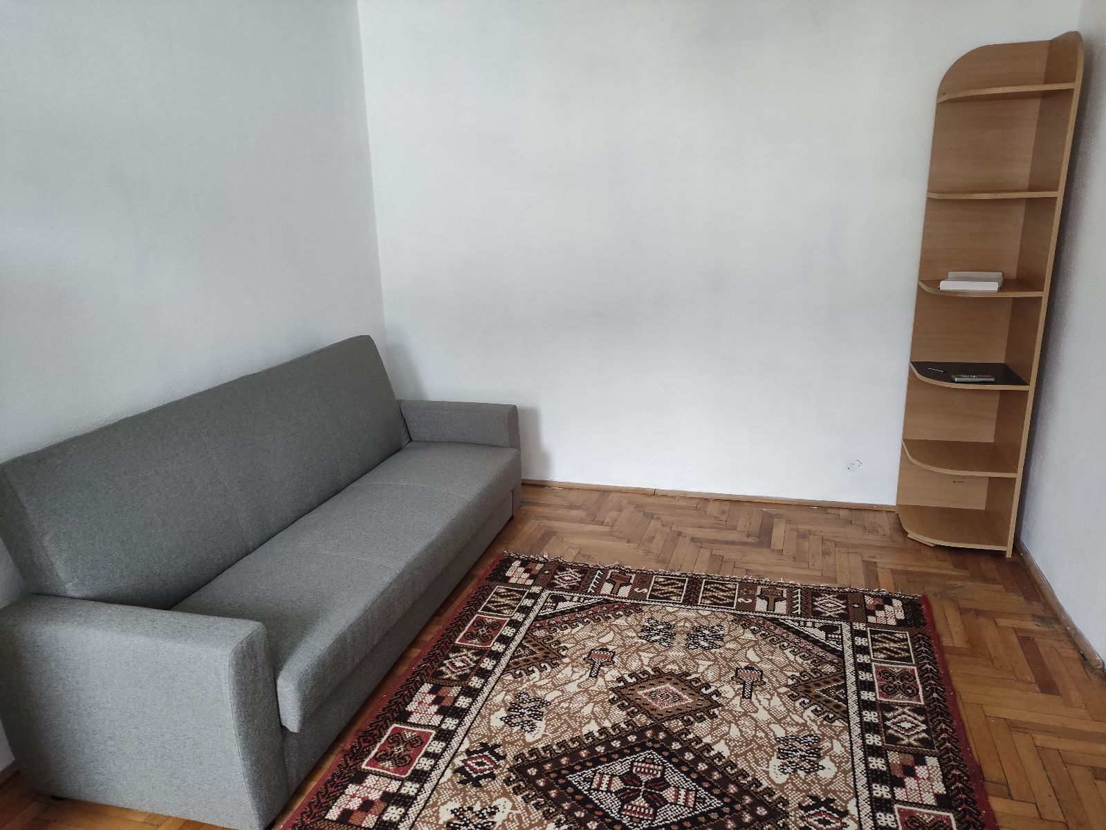 Apartament central, decomandat, izolat cu centrală