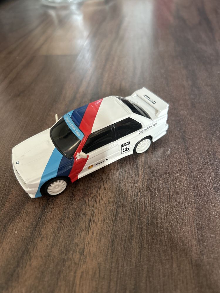 Метална количка от shell Bmw m3
