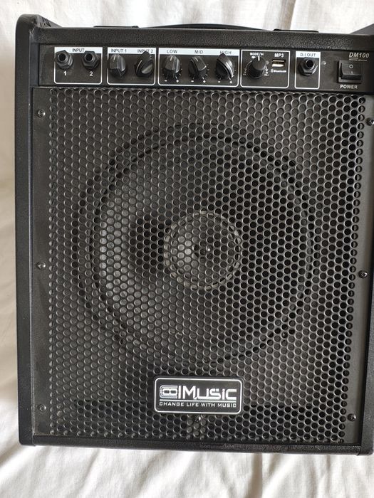 Boxa activă ,monitor activ