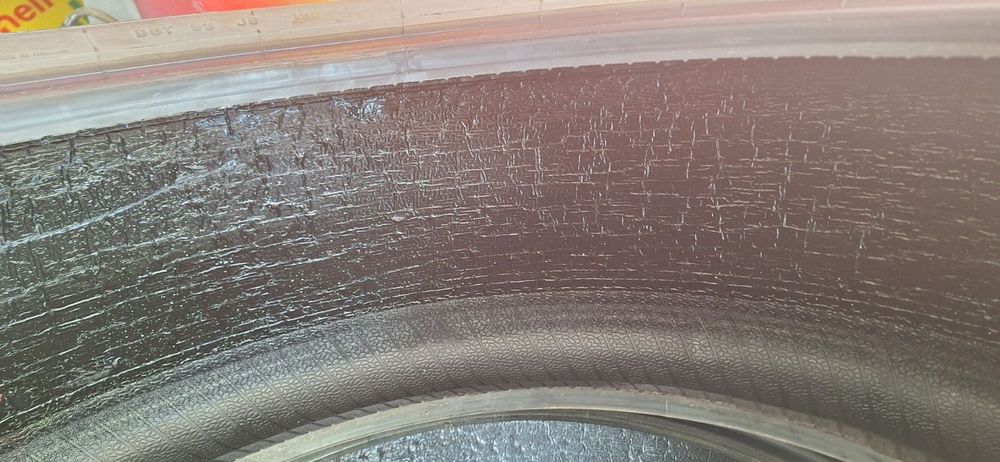 Гуми 215/55/17 летни