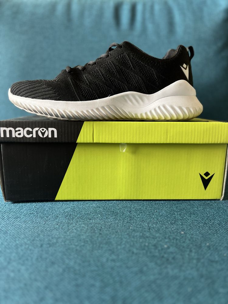 Macron Etesian 42 номер