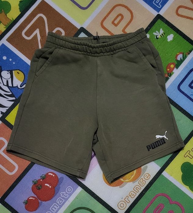 Pantaloni puma impecabili mar.152 50lei