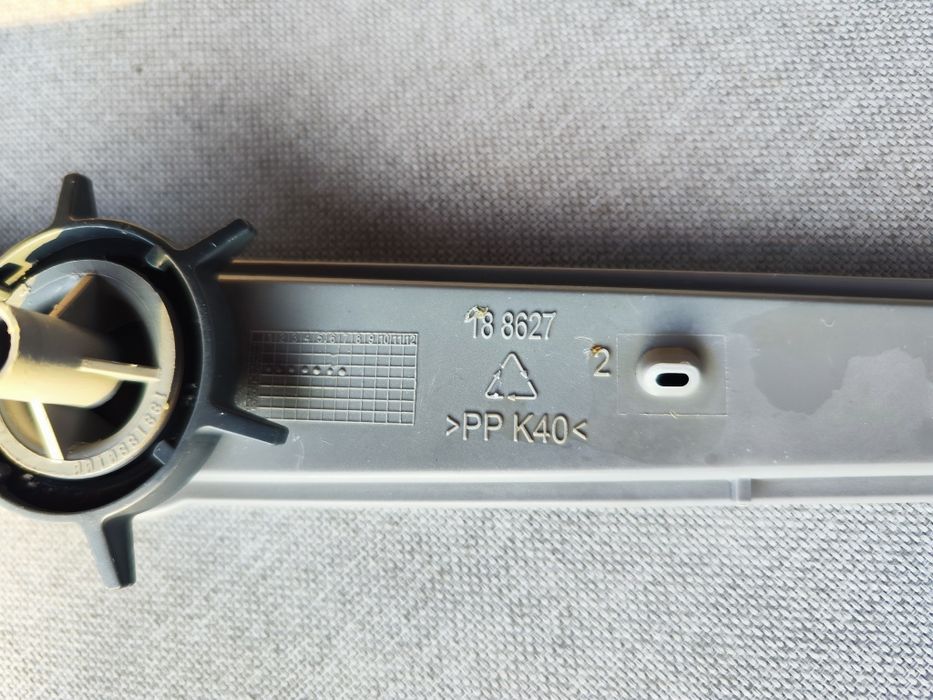 Brat de pulverizare superior Beko