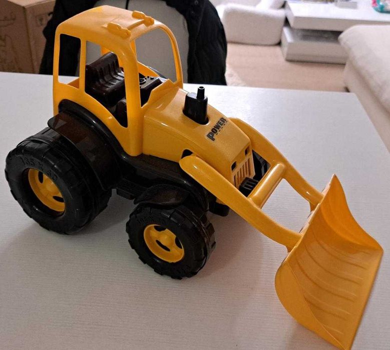 NOU - Camion vola excavator Imens, jumatate metru lungime cu cupa