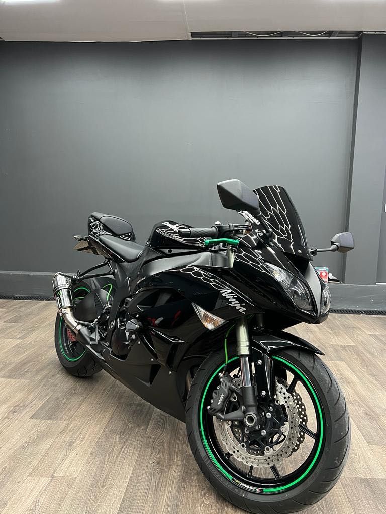 Kawasaki ninja zx6r (може бартер за джип или комби)