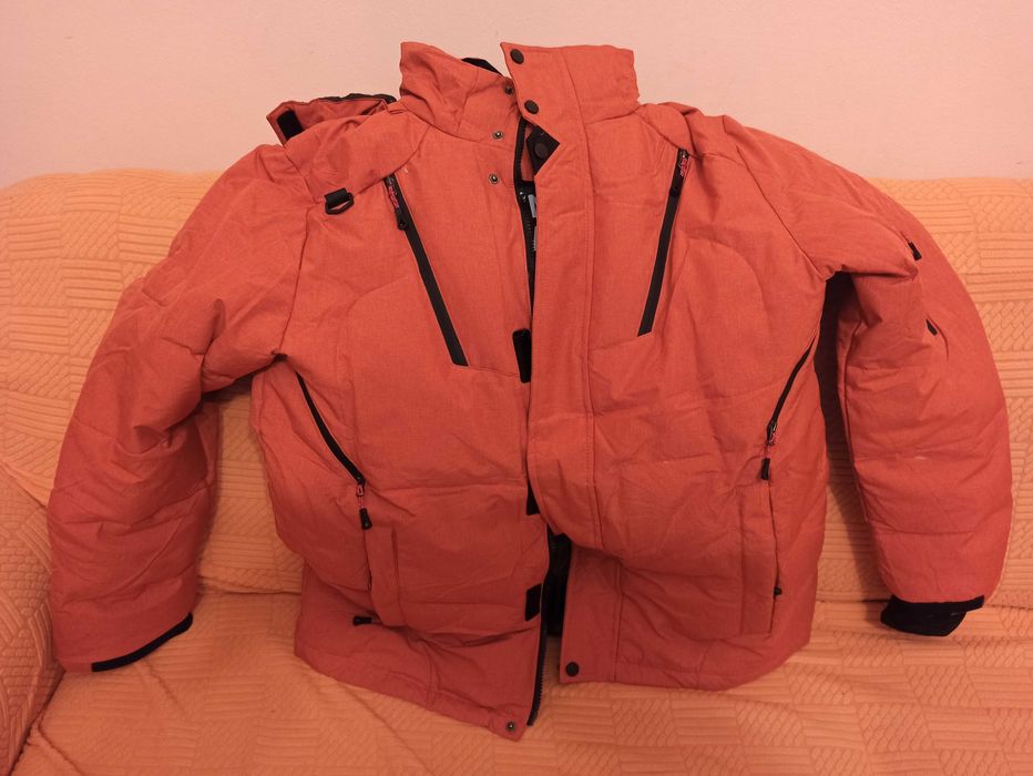 Продавам ново пухено яке - XL