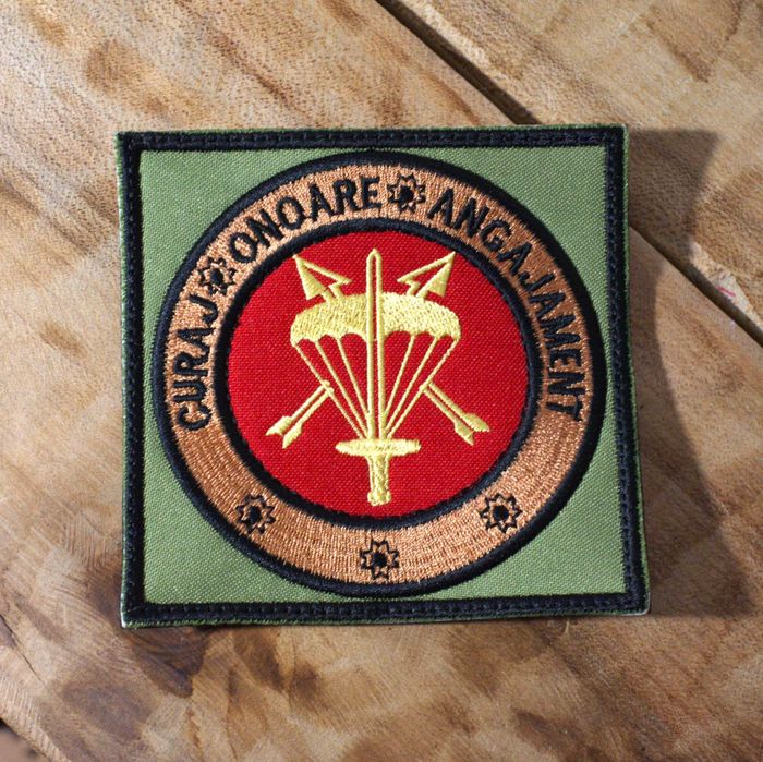 Patch-uri militare brodate (+velcro)