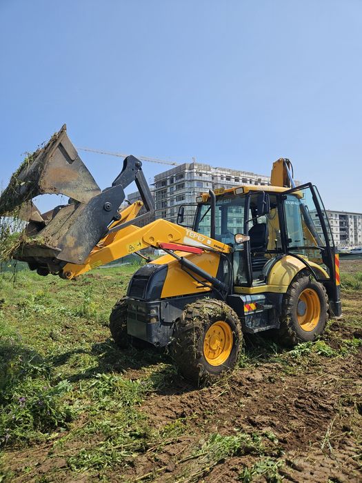 Inchiriez buldoexcavator - Berceni/Vidra/Dobreni