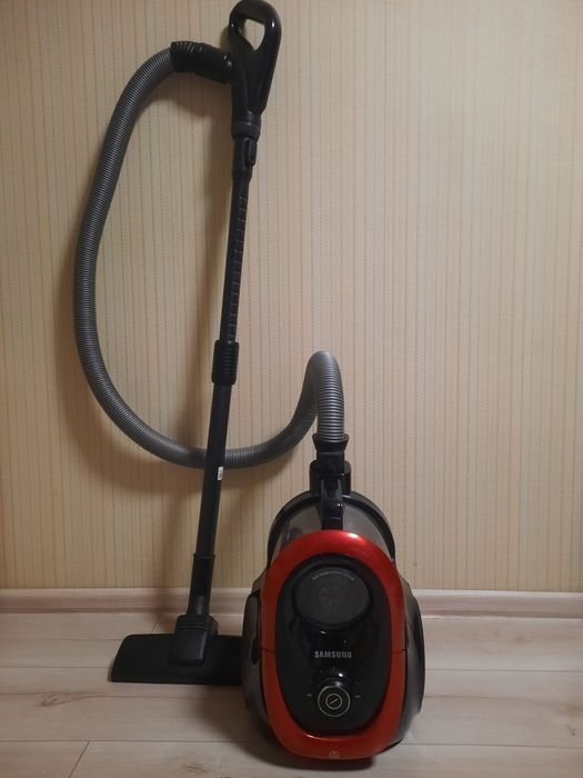 Пылесос Samsung 1600 BT