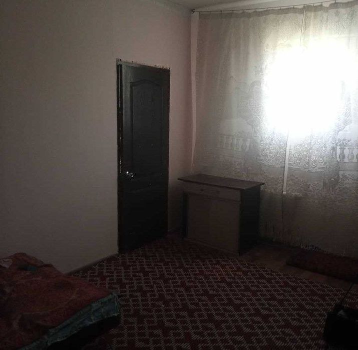 Продаётся 1 переделана в 2/4/4 на Юнусабаде 7,Площадь-42м2,Альфраганус