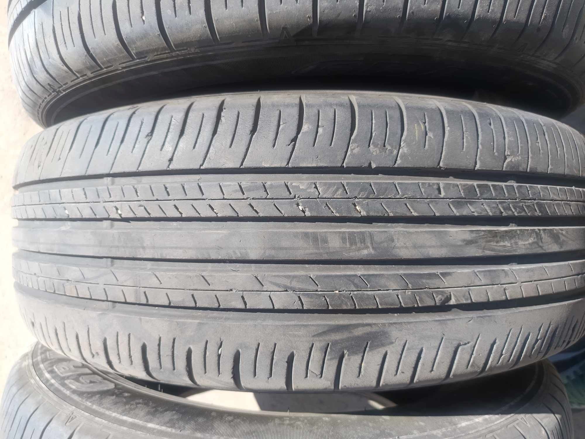 225/60/18 4броя Dunlop