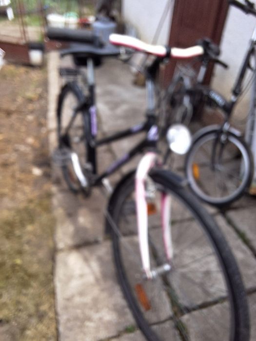 Vand 3 biciclete diferite marimi