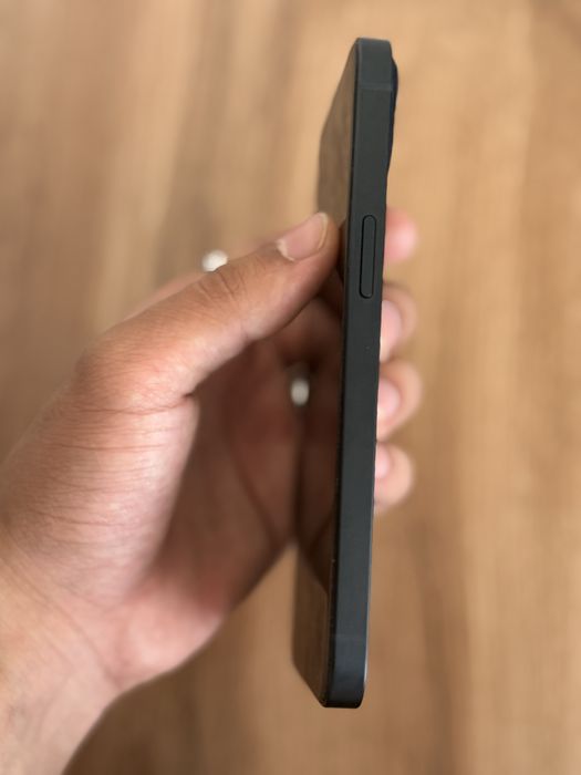 iPhone 13 srocna