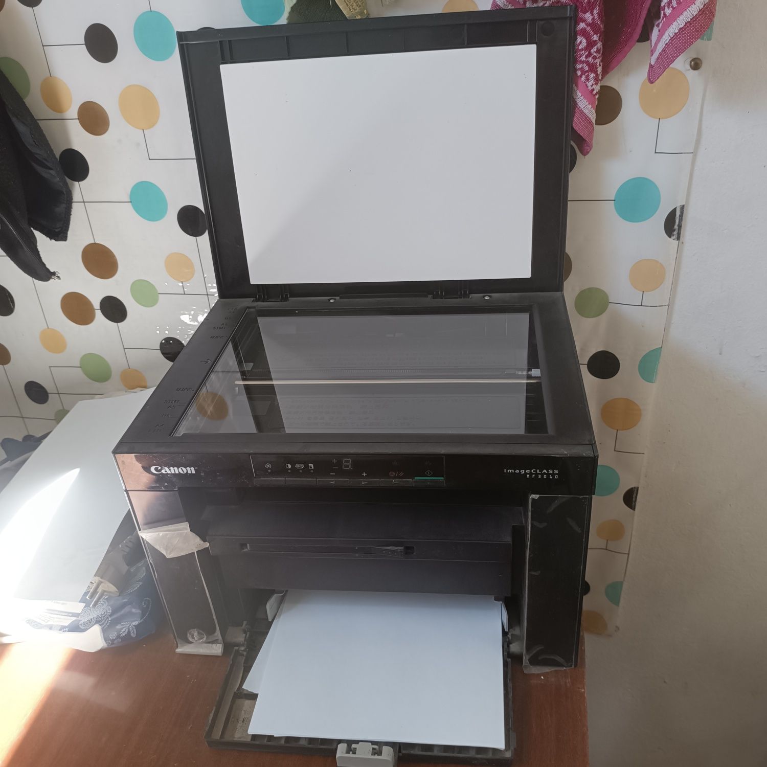 Printer Canon MF 3010 holati yangi srochna sotiladi
