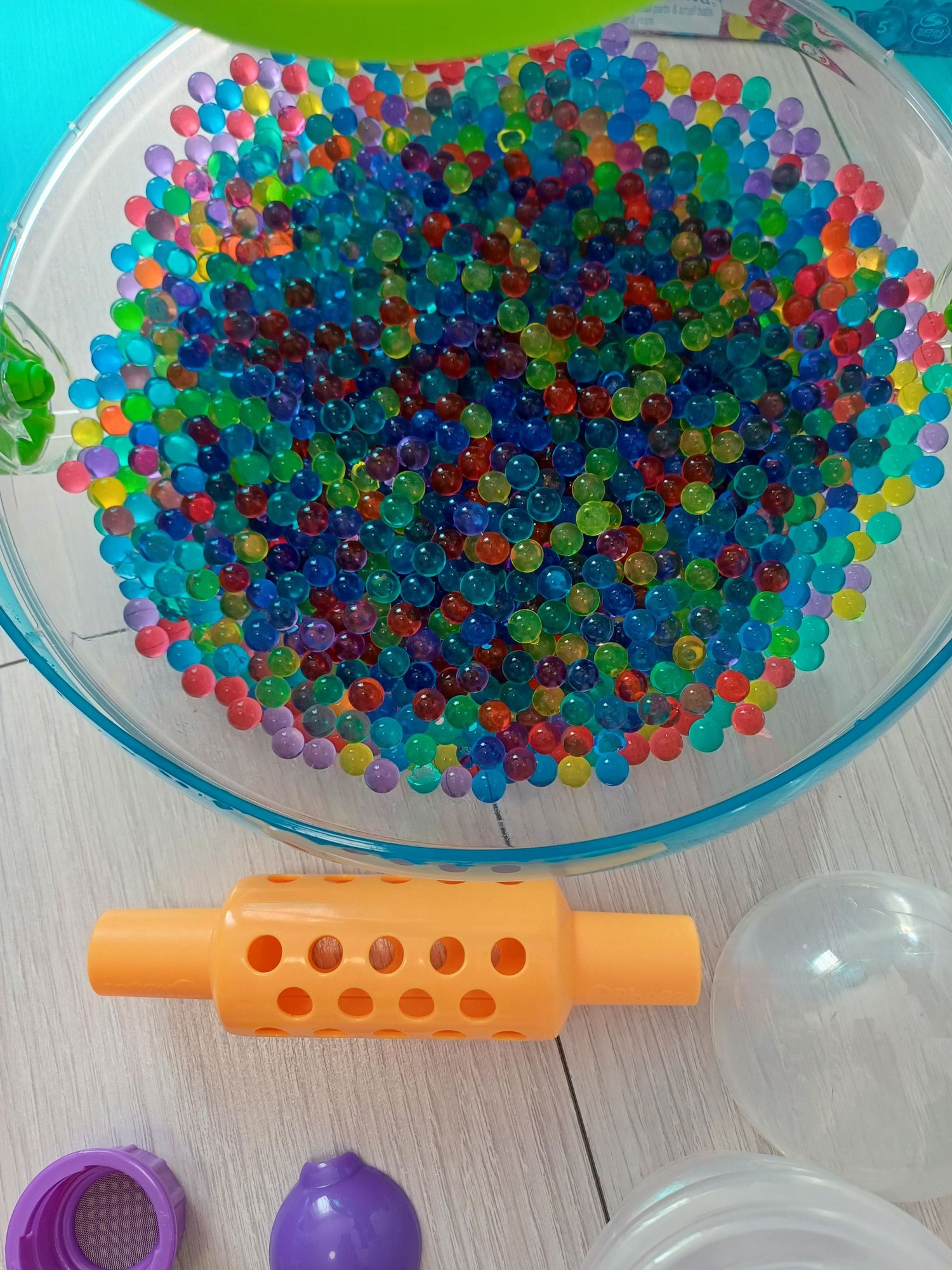 Orbeez студио с цветни топчета