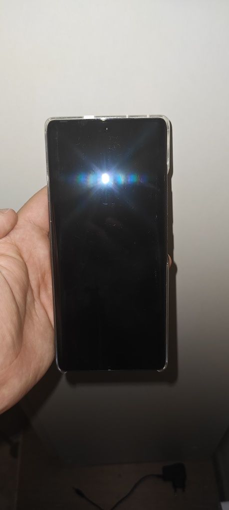 Срочно продаю смартфон  Tecno 30S Pro