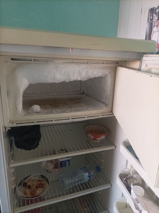 Продам холодильник