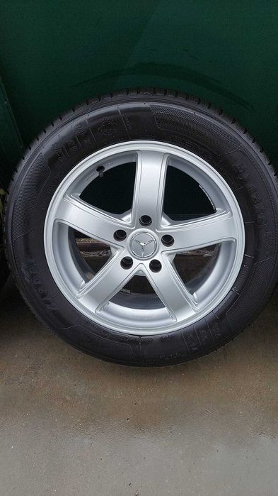 Гуми с джанти 225/55R16 за Mercedes-Benz