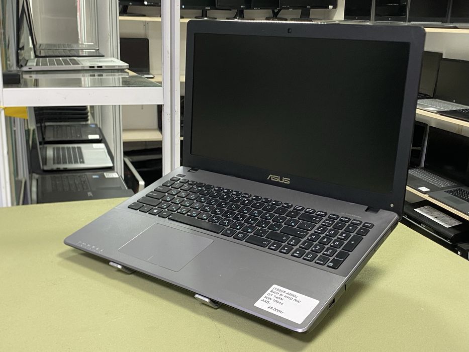 ASUS i5-4200U / 8GB / 500GB / GT 740M. Работает от сети