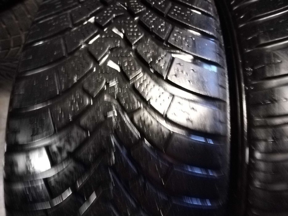 4бр зимни гуми 205 60 R16 Falken