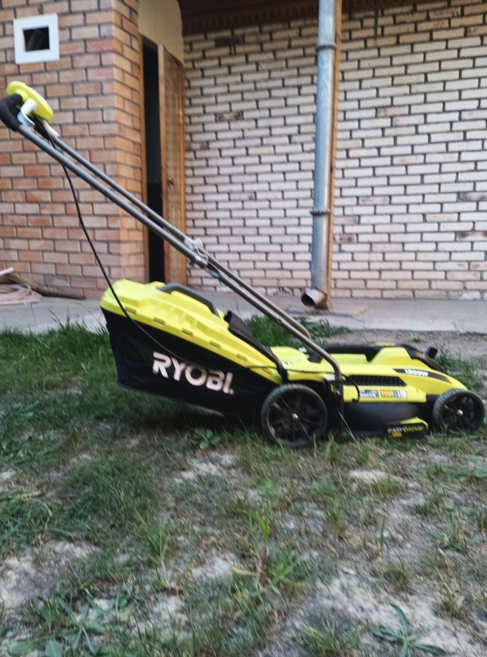 Газонокосилка Ryobi