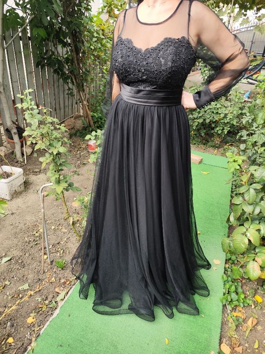Rochie elegantă neagră