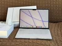 Новый MacBook Air 13.6 EAC 2024 M2 /16GB OZU/SSD256GB/редкий комплект