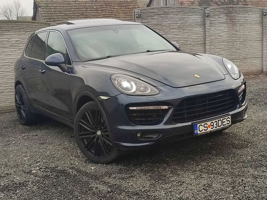Porsche Cayenne Porsche Cayenne GTS an 2011