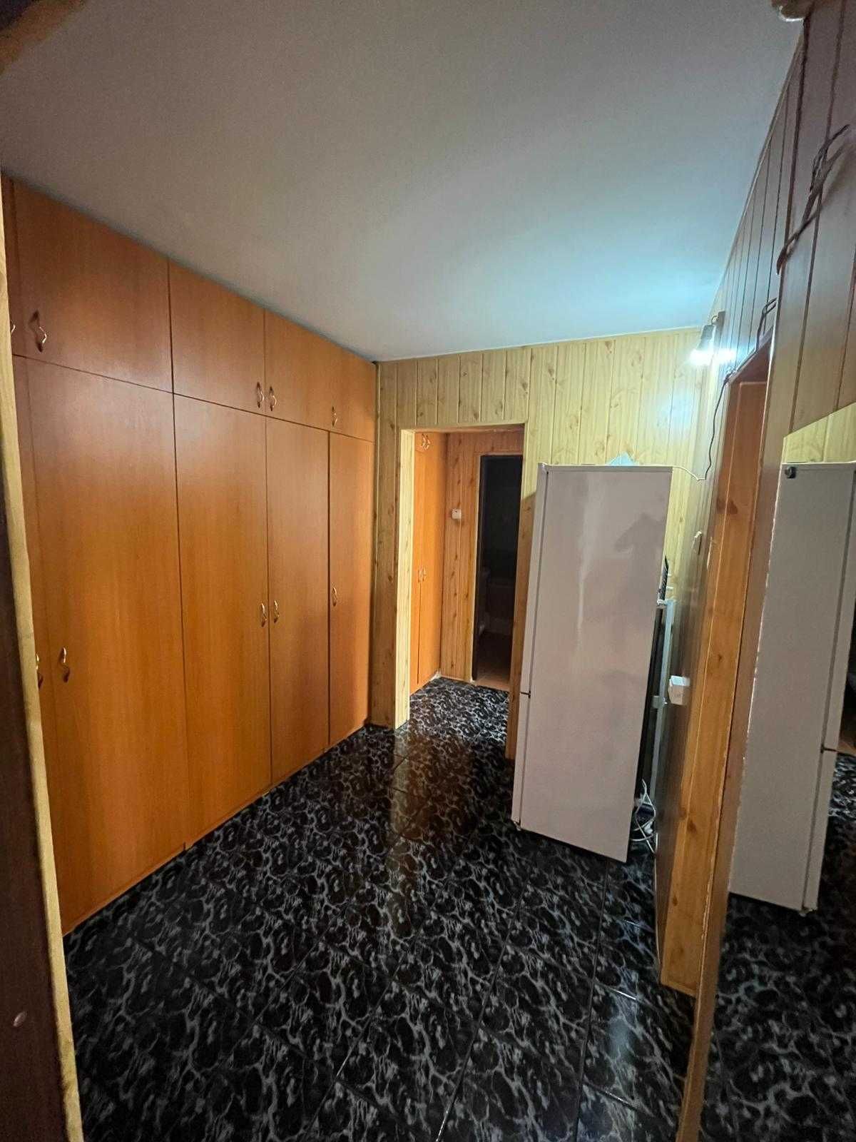 Inchiriez apartament 2 camere Nicolina 1