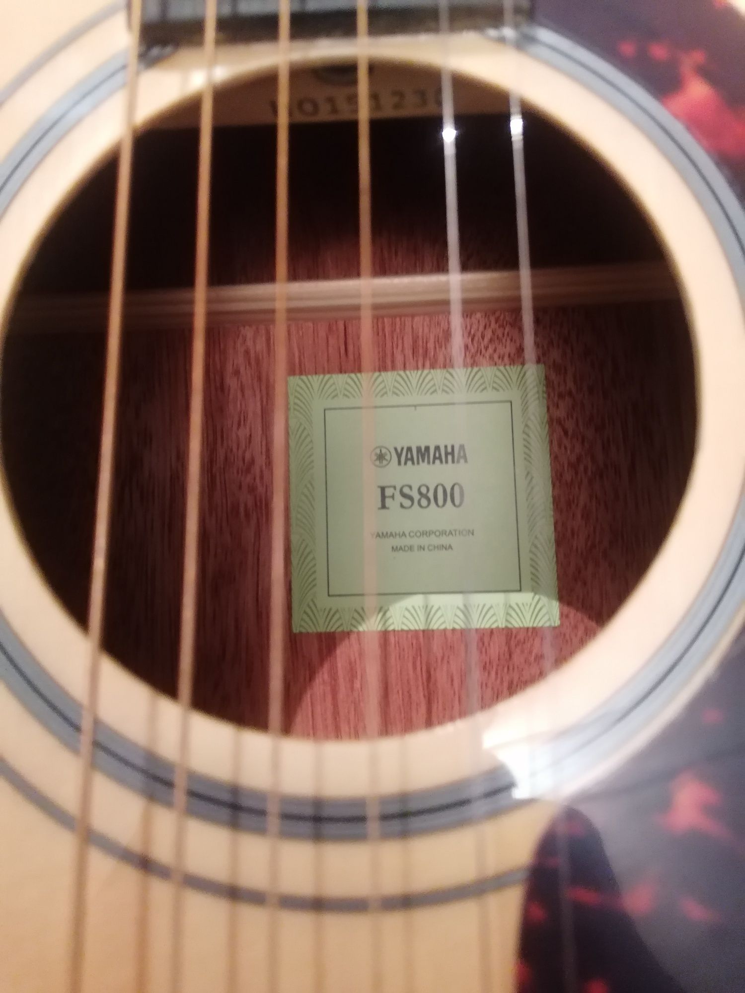 гитара  Yamaha fs 800