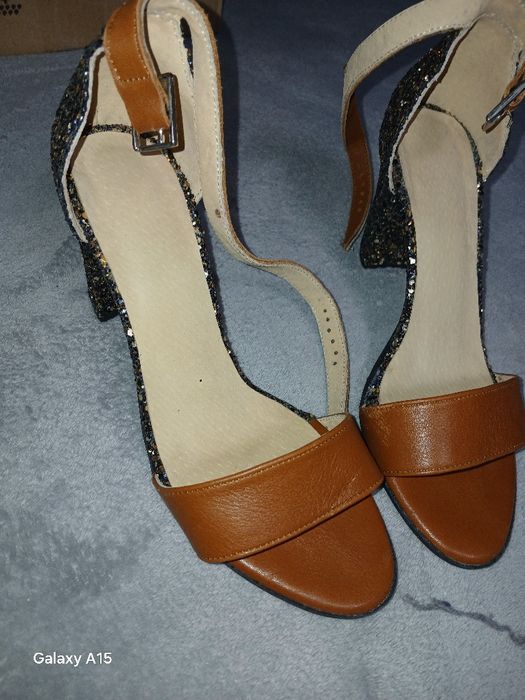 Sandale mărime 36