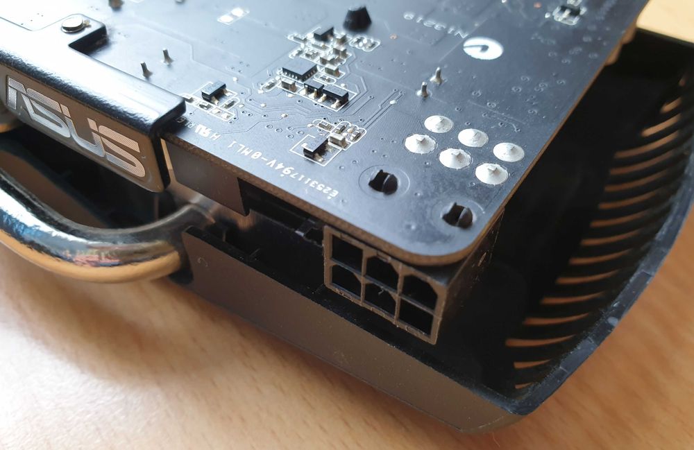 Placa video ASUS GTX 550 Ti