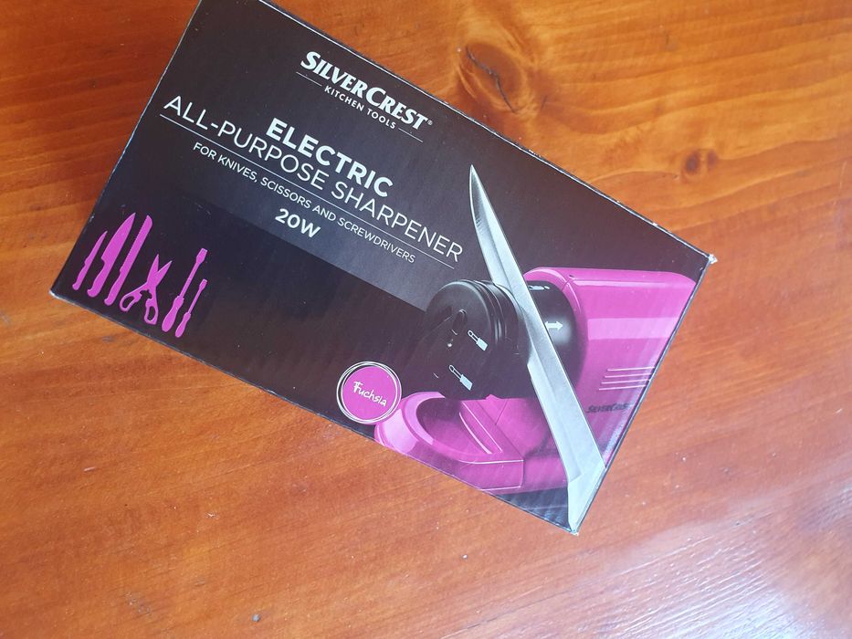 Dispozitiv electric pentru ascutit cutite