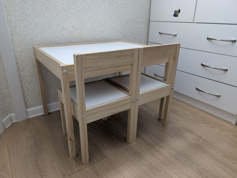Детска маса с два стола LÄTT от IKEA